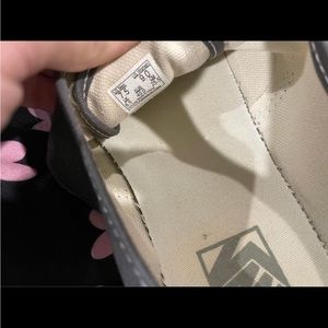 Vans. Men’s US 7.5 Woman’s US 9 brand new in box.